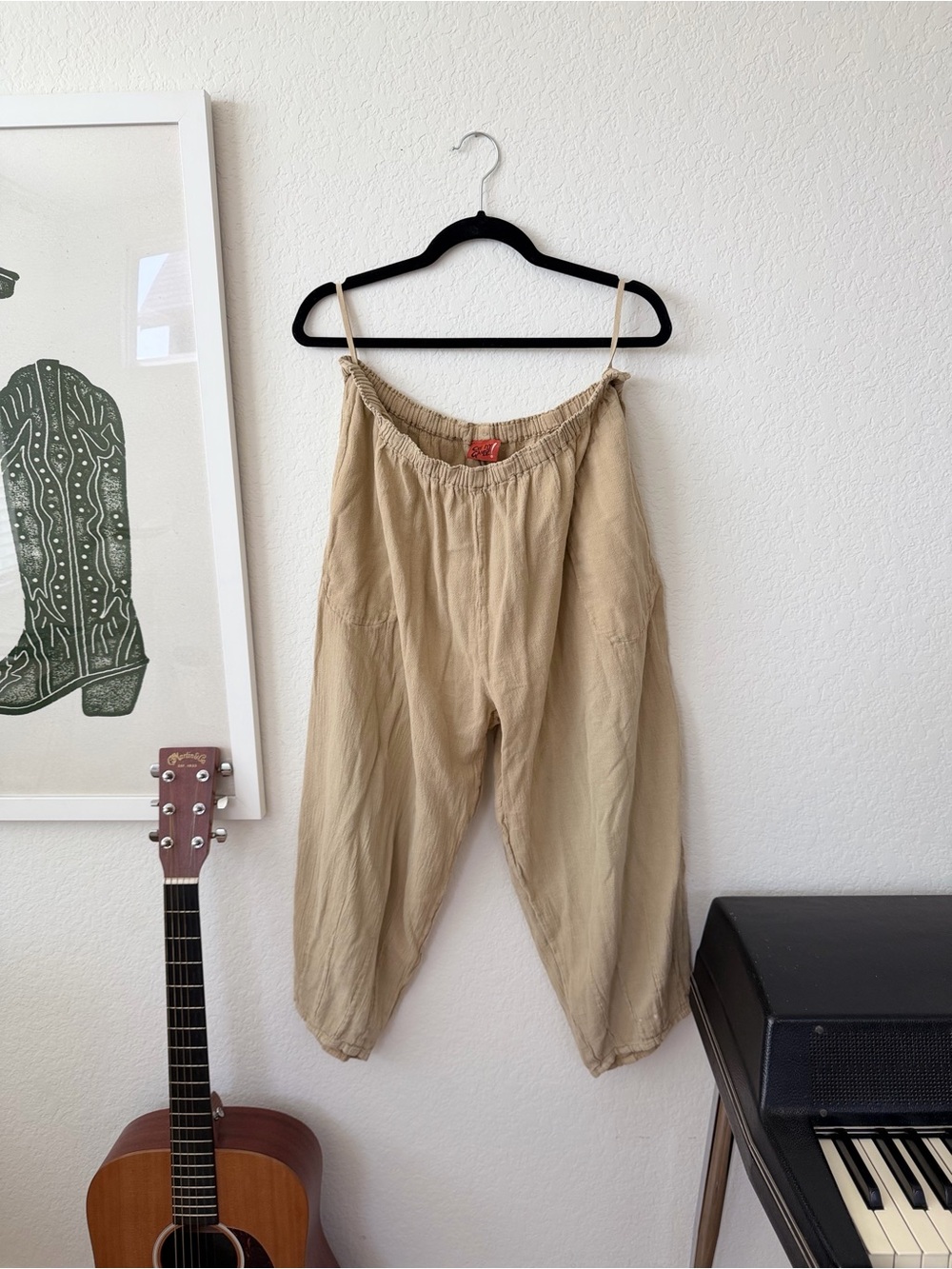 Beige Lightweight Elastic-Waist Women’s Pants